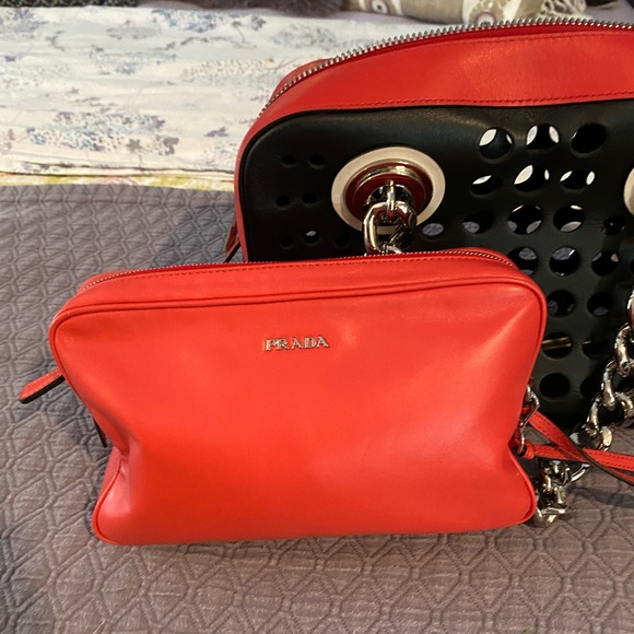 Handbag by Prada, new condition, only $1590 - Picture 2 of 3